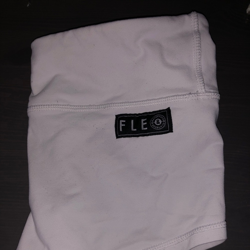 FLEO - workout booty shorts